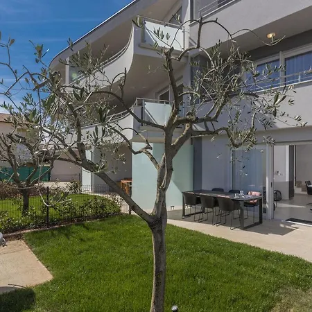 Belina Comfortable Holiday Dom wakacyjny Karpinjan